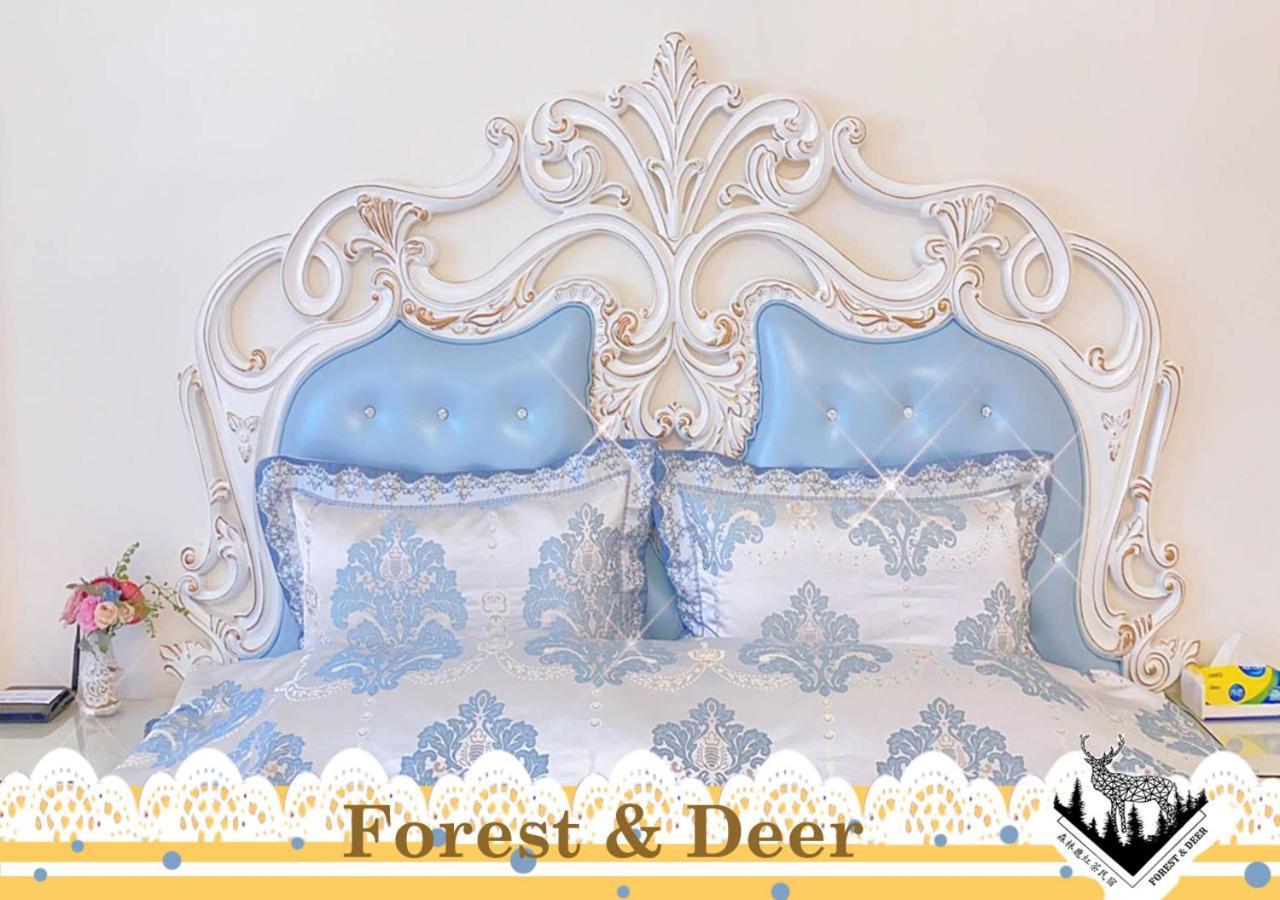 Forest Deer Black Tea Homestay Тайнань Экстерьер фото